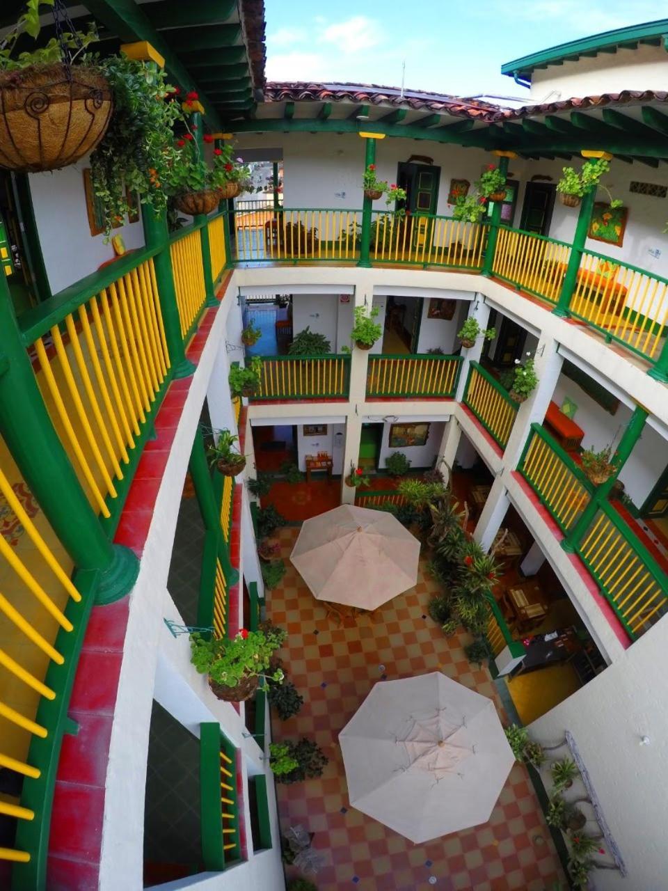 Hotel Vegas Del Rio Támesis 외부 사진